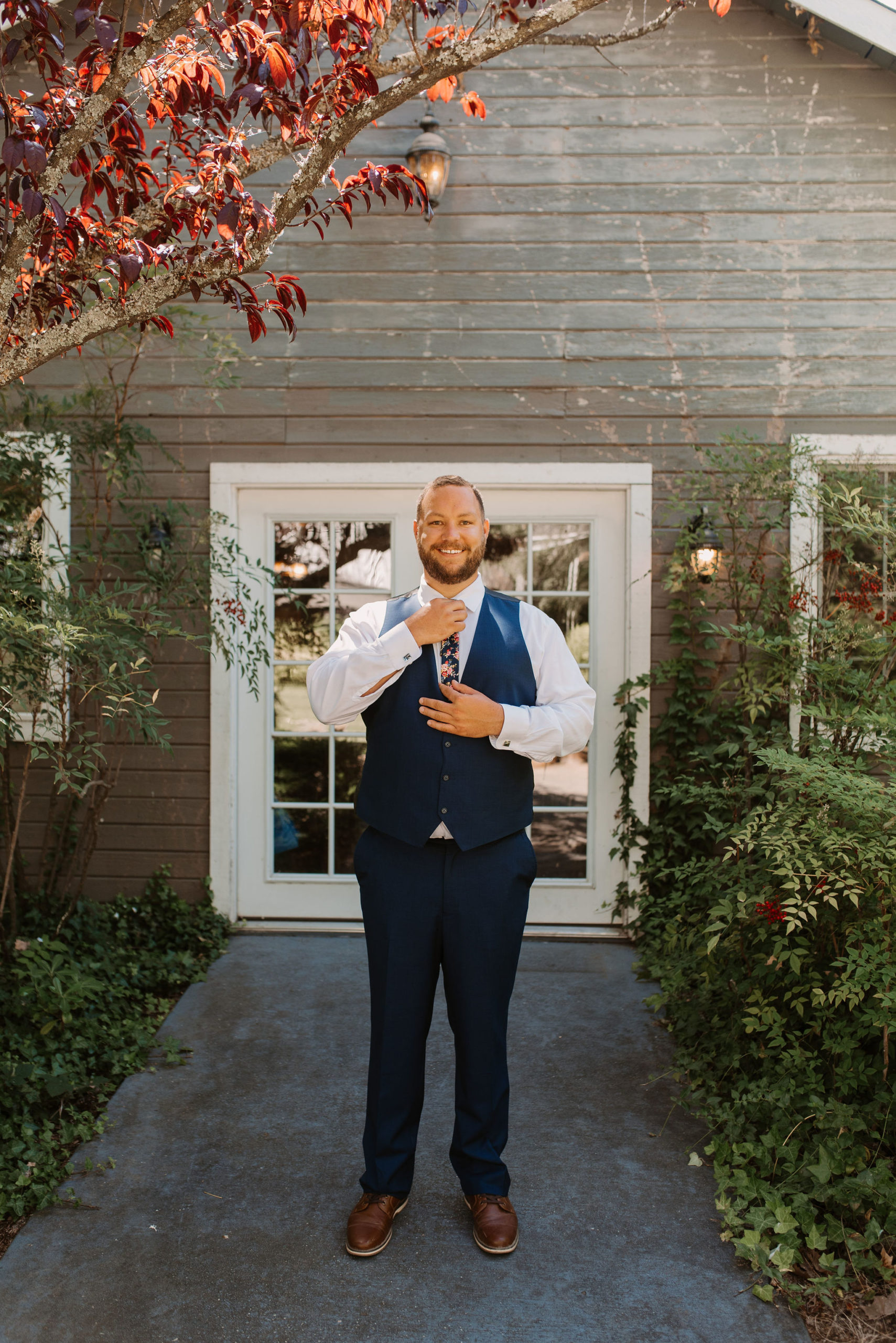 Colorful Intimate Summer Wedding Day At Newcastle Gardens