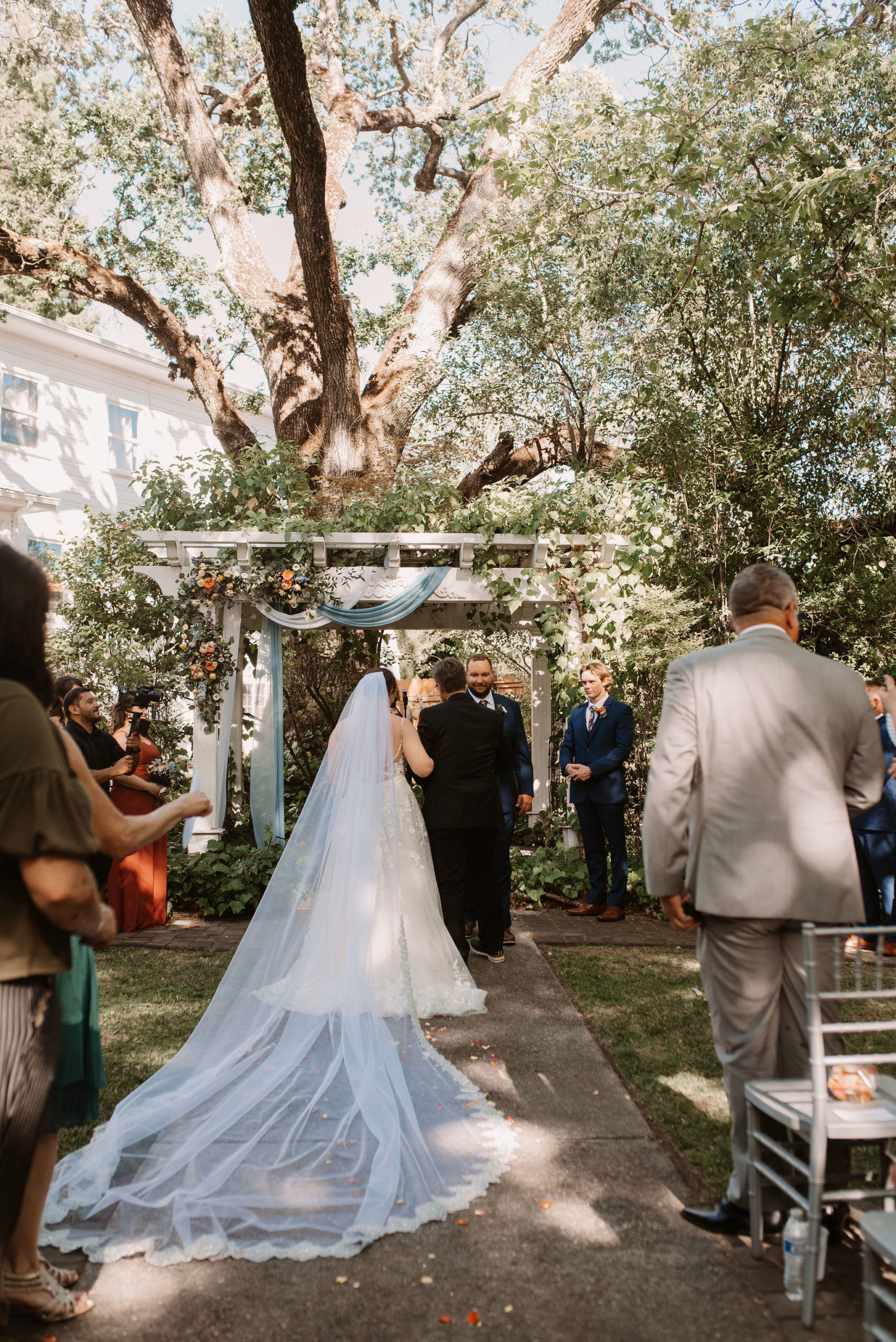 Colorful Intimate Summer Wedding Day At Newcastle Gardens