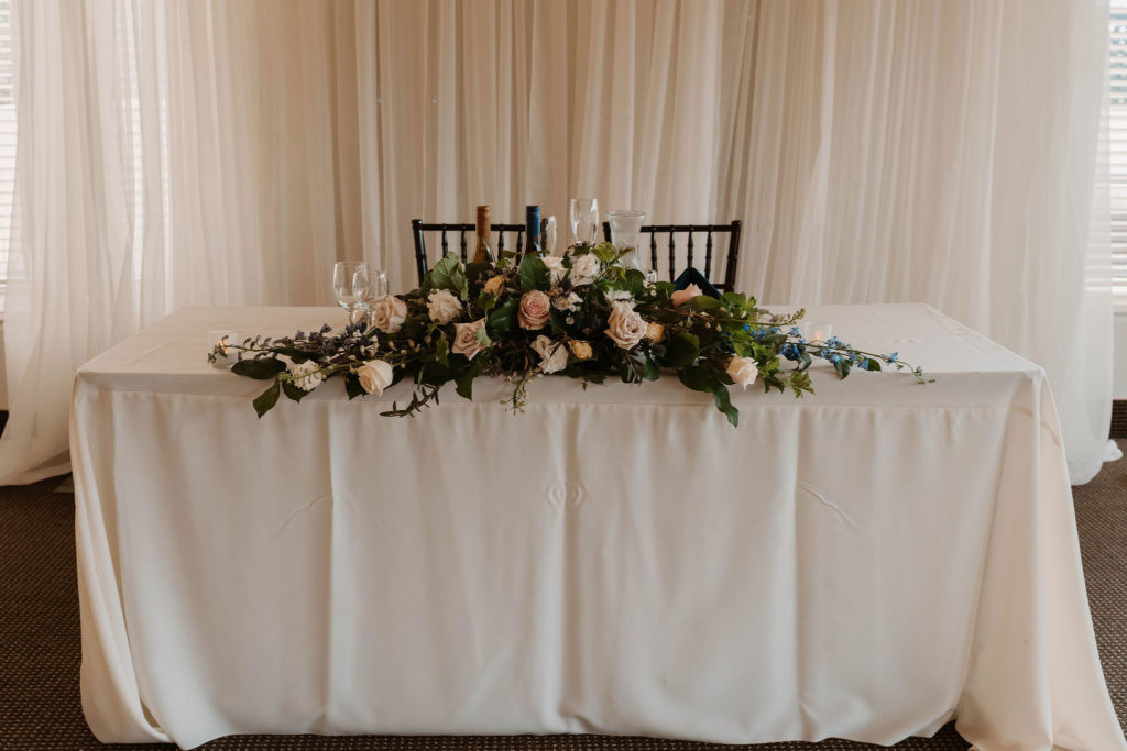 wedding table decor and flowers