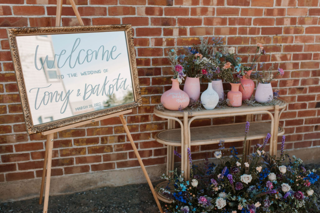 Welcome wedding sign