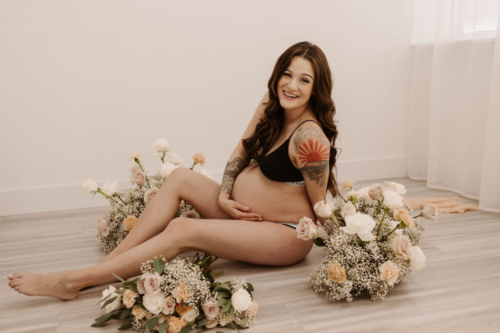  pregnant woman posing for photoshoot