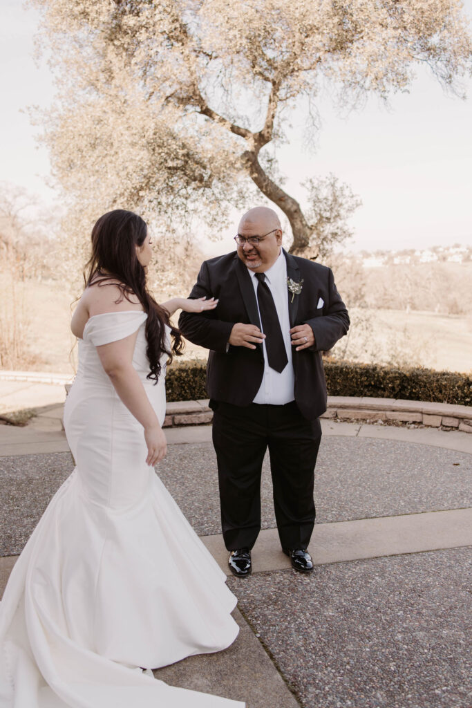 Brides first look with her father