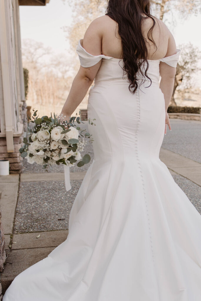 Bride portraits from wedding in CA at Catta Verdera Country Club