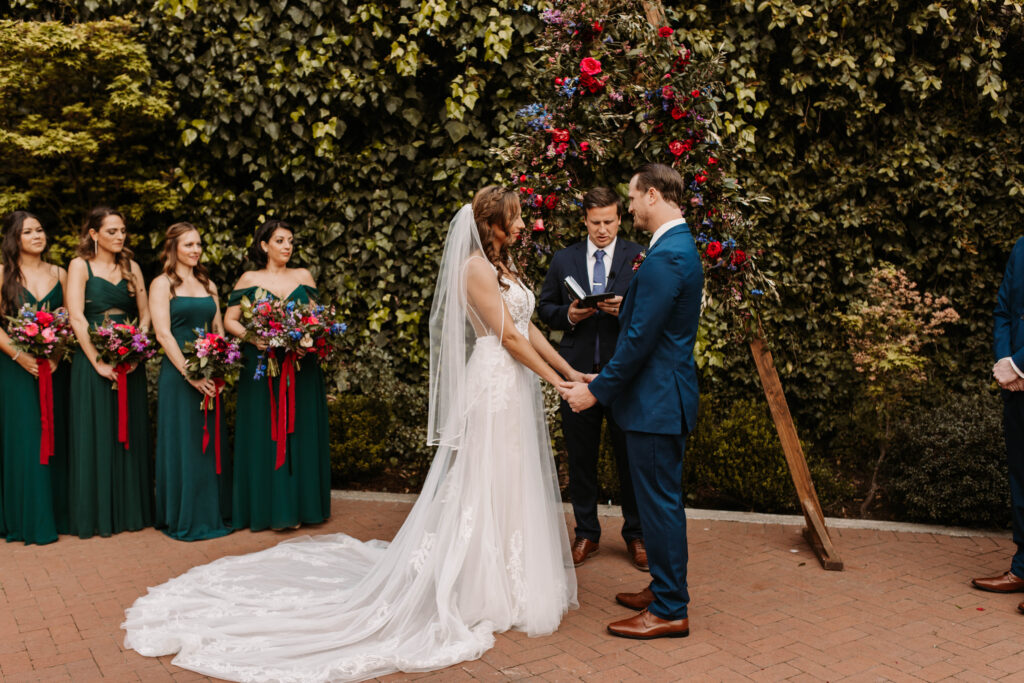 Wedding ceremony at Vizcaya Sacramento - Top 5 Northern California wedding venues.